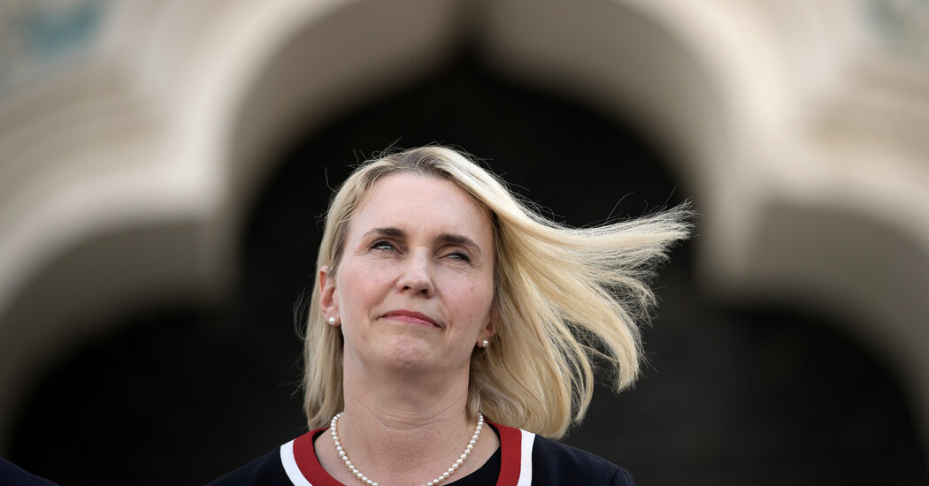 Internet InfoMedia u s ambassador to ukraine steps down amid strained ties under trump