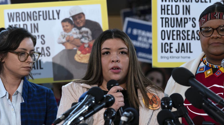 Internet InfoMedia abrego garcias wife begged judge for protection order saying he slapped me audio