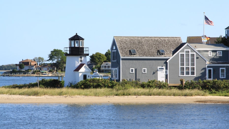 Internet InfoMedia daycare in wealthy enclave shutters after housing fugitive child predator arrested by ice report