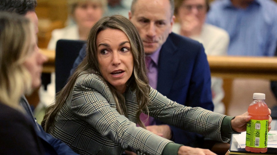 Internet InfoMedia karen reads voicemails to john okeefe played in murder trial i f ing hate you