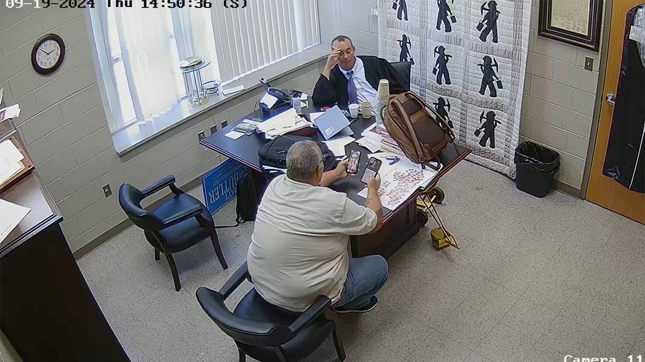 Motive revealed in Kentucky sheriff’s alleged killing of judge as body language expert analyzes new video Internet InfoMedia motive revealed in kentucky sheriffs alleged killing of judge as body language expert analyzes new video