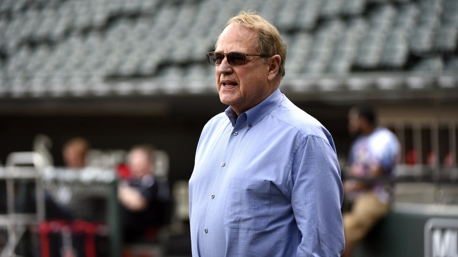 Bulls, White Sox owner to be deposed for lawsuit after fan was shot Internet InfoMedia bulls white sox owner to be deposed for lawsuit after fan was shot