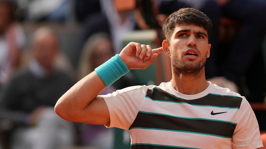 Internet InfoMedia carlos alcaraz comes back to shock jannik sinner for french open win