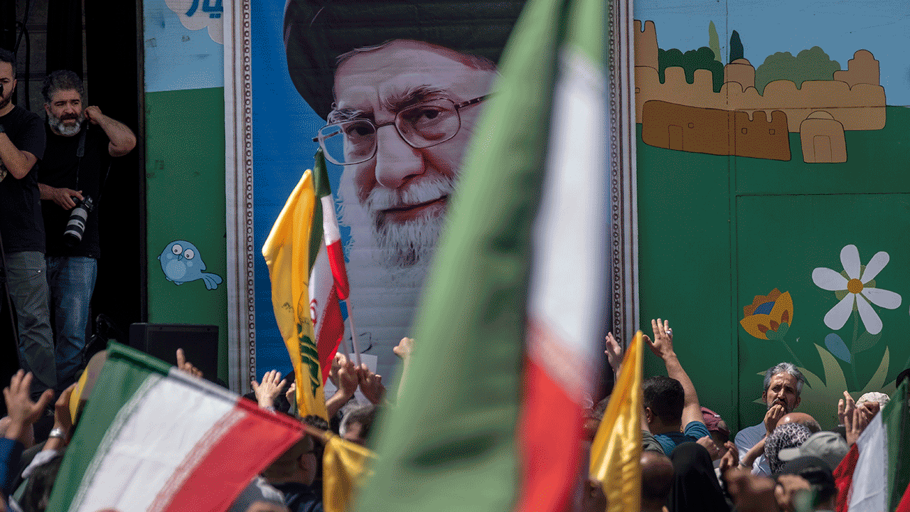 DOUG SCHOEN: Trump's Iran strategy could ignite long-awaited regime change. My Serbia experience is a guide Internet InfoMedia doug schoen trumps iran strategy could ignite long awaited regime change my serbia experience is a guide