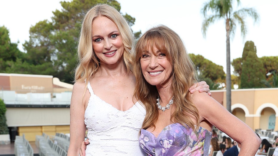 Heather Graham sports black string bikini, Jane Seymour dons coral one-piece during Italian summer getaway Internet InfoMedia heather graham sports black string bikini jane seymour dons coral one piece during italian summer getaway
