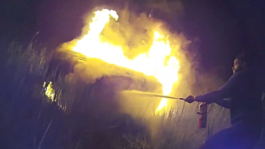 New York police officer and Good Samaritans save 68-year-old woman from vehicle engulfed in flames Internet InfoMedia new york police officer and good samaritans save 68 year old woman from vehicle engulfed in flames