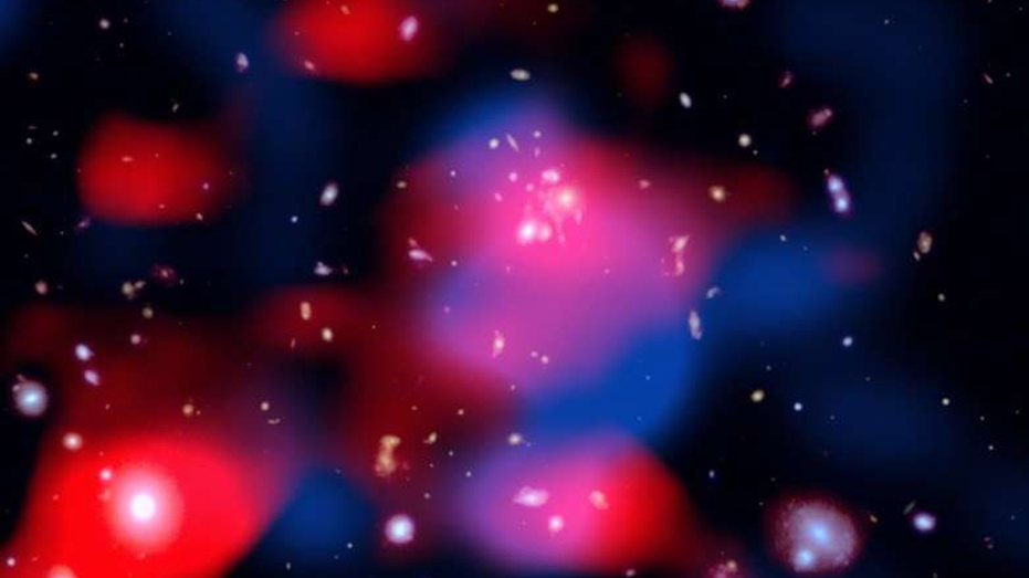 Internet InfoMedia scientists discover ancient radio signals from distant galaxy cluster