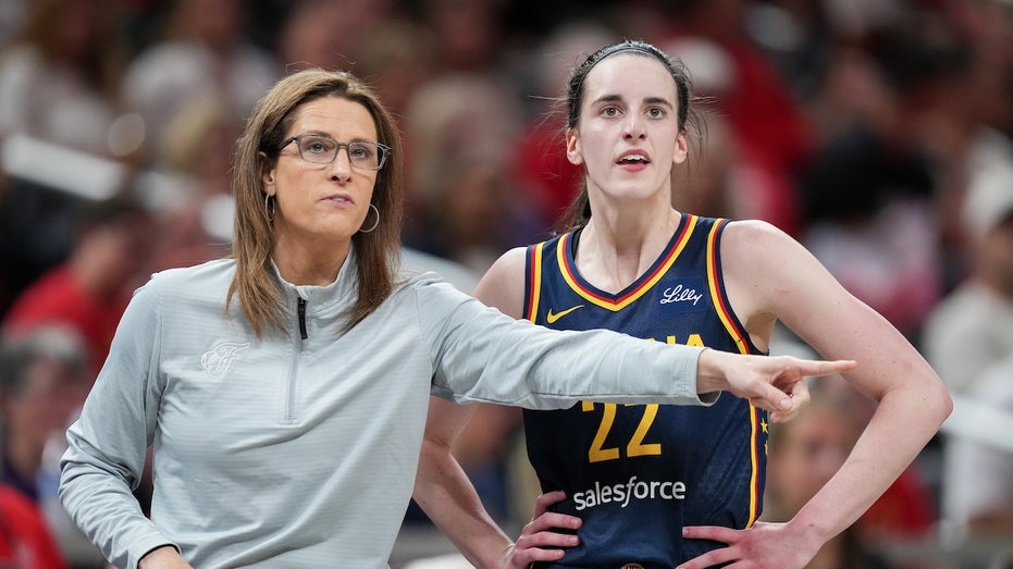 Caitlin Clark's coach suggests star offered to pay fine for technical foul over yelling at WNBA officials Internet InfoMedia caitlin clarks coach suggests star offered to pay fine for technical foul over yelling at wnba officials