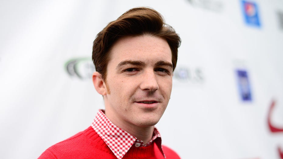 Drake Bell claims Nickelodeon doesn't pay residuals to child stars Internet InfoMedia drake bell claims nickelodeon doesnt pay residuals to child stars