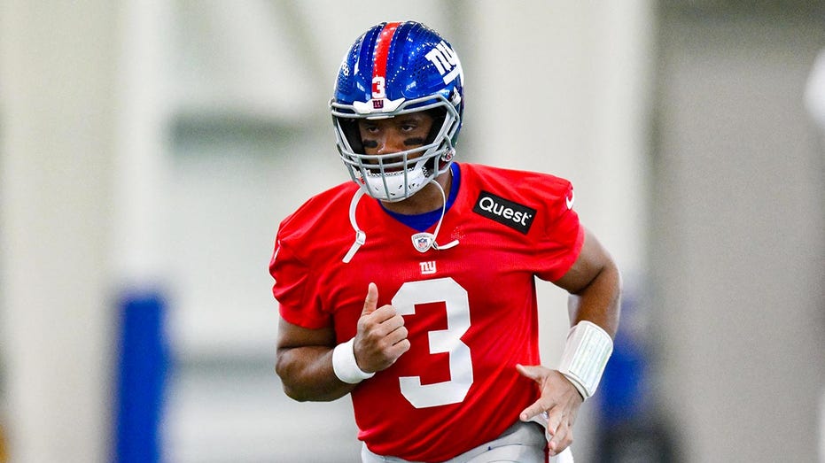 Internet InfoMedia giants russell wilson gets starting quarterback nod