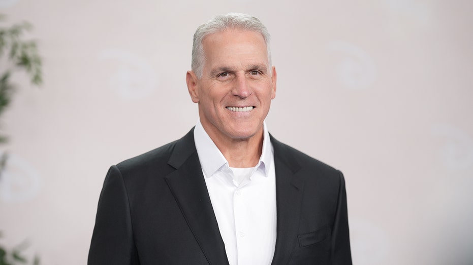 ‘Golden Bachelor’ Mel Owens' ex issues warning for ladies after he refuses to consider anyone over 60 Internet InfoMedia golden bachelor mel owens ex issues warning for ladies after he refuses to consider anyone over 60