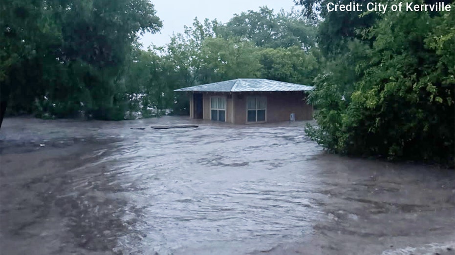Texas river flood leaves at least 6 dead as emergency crews race to find others missing; camp evacuated Internet InfoMedia texas river flood leaves at least 6 dead as emergency crews race to find others missing camp evacuated