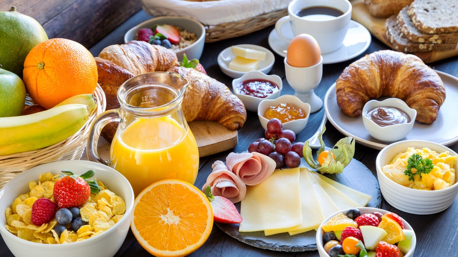 This breakfast mistake makes people reach for sugary snacks in the afternoon Internet InfoMedia this breakfast mistake makes people reach for sugary snacks in the afternoon