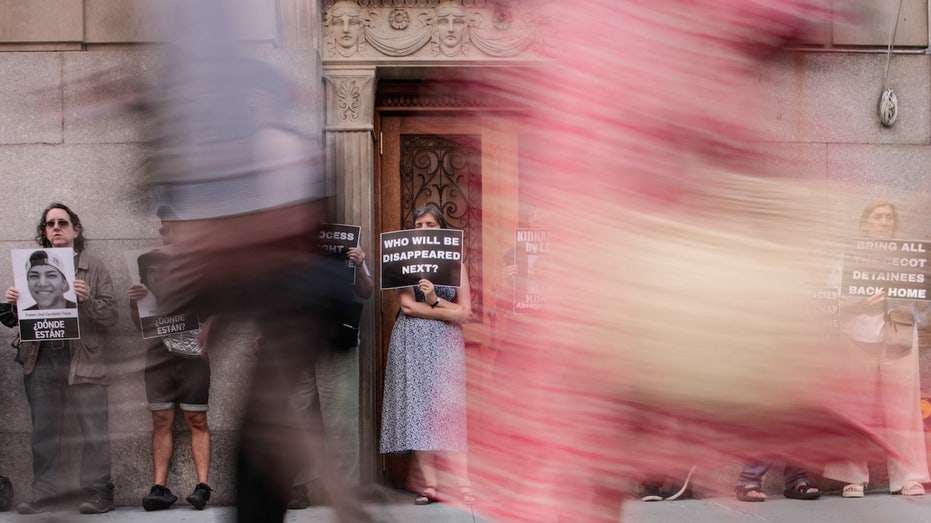 Internet InfoMedia trump has custody over jailed cecot migrants el salvador says complicating court fights