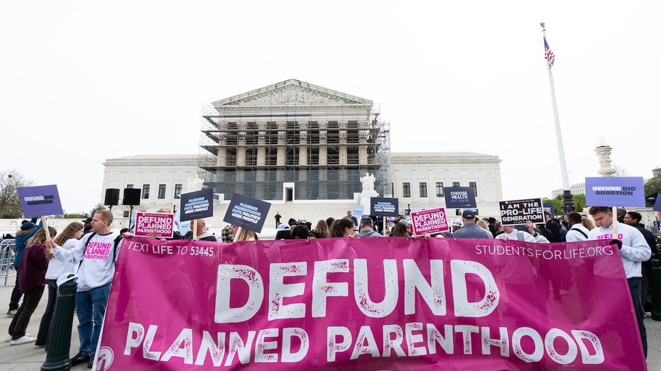 Internet InfoMedia washington post editorial slams obama judge for blocking fair and square gop defunding of planned parenthood