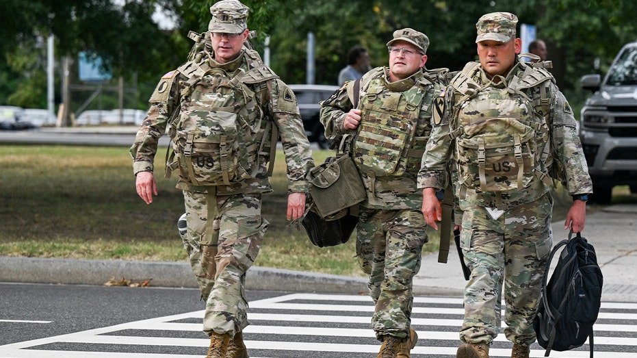 400 National Guard members descend upon DC; expanded crime crackdown expected Wednesday night Internet InfoMedia 400 national guard members descend upon dc expanded crime crackdown expected wednesday night