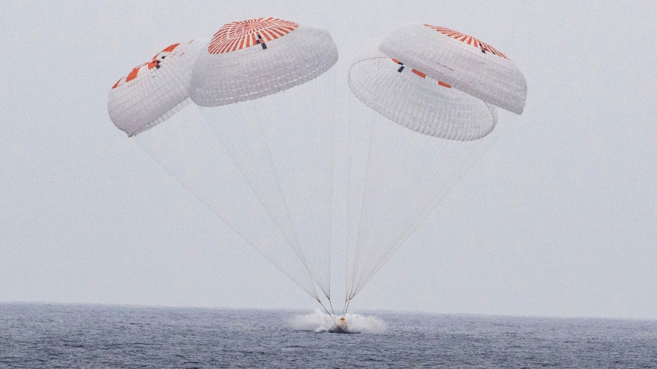 Internet InfoMedia astronauts splash down in pacific after completing iss mission that relieved stranded crew members