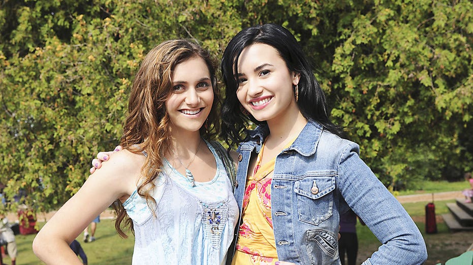 Internet InfoMedia former disney child star exposes kidnapping attempt and stalkers in hollywood tell all