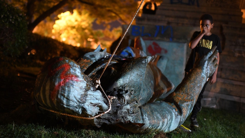 Internet InfoMedia national park service announces it will restore reinstate statue honoring confederate general albert pike