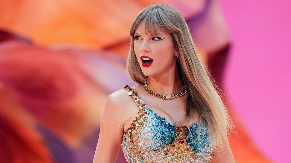 Internet InfoMedia taylor swift announces ts12 album the life of a showgirl on travis kelce podcast