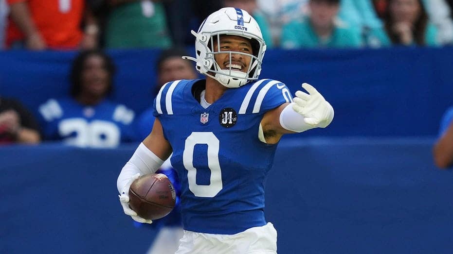 Colts' Cam Bynum breaks out bizarre celebration after interception vs Dolphins Internet InfoMedia colts cam bynum breaks out bizarre celebration after interception vs dolphins