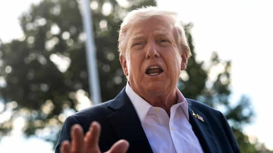 Internet InfoMedia reporters notebook trump holds bipartisan meeting with congressional leaders as wednesday shutdown looms