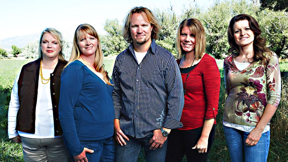 Internet InfoMedia sister wives star claims kody brown withheld affection and neglected parental duties in scathing new memoir