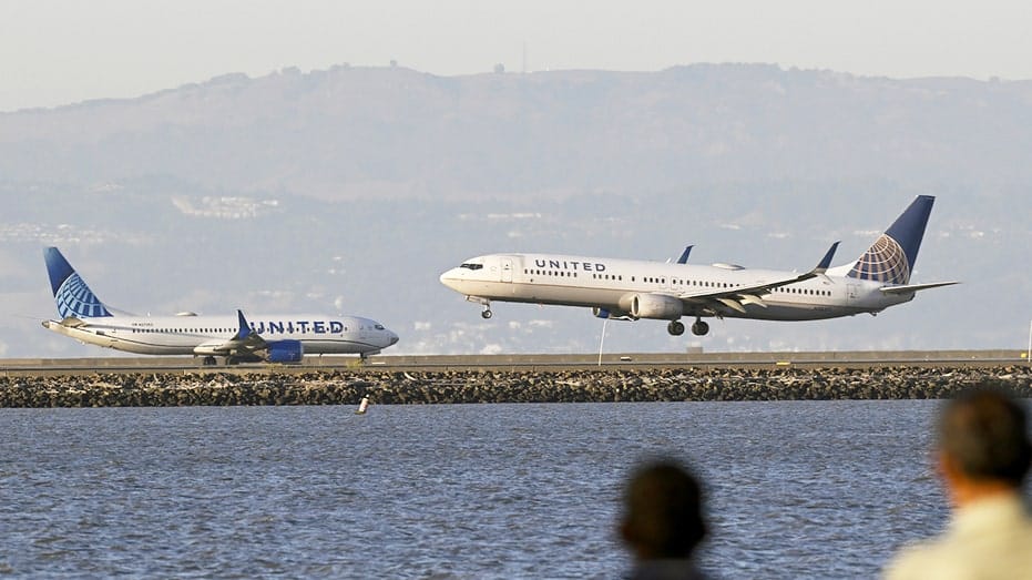 United plane at San Francisco airport collides with another jet while pulling back from gate Internet InfoMedia united plane at san francisco airport collides with another jet while pulling back from gate