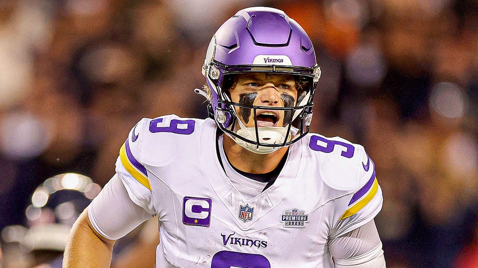 Internet InfoMedia vikings jj mccarthy delivers stunning comeback victory in first nfl start against bears