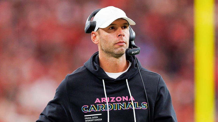 Internet InfoMedia cardinals fine head coach jonathan gannon 100k for altercation with player after big blunder reports