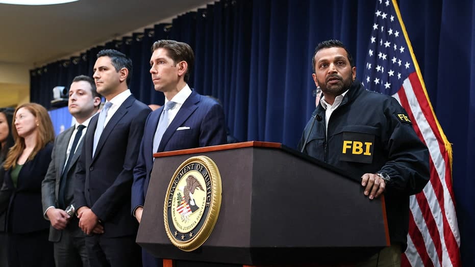 FBI director warns illegal gambling sting is 'just the start' and more top headlines Internet InfoMedia fbi director warns illegal gambling sting is just the start and more top headlines