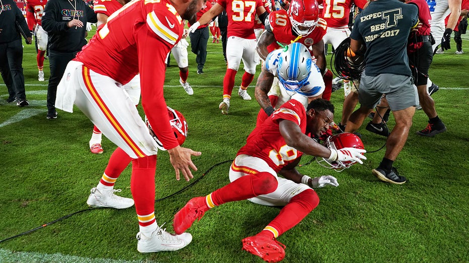 Internet InfoMedia lions brian branch snubs patrick mahomes after loss sparks brawl with chiefs wide receiver