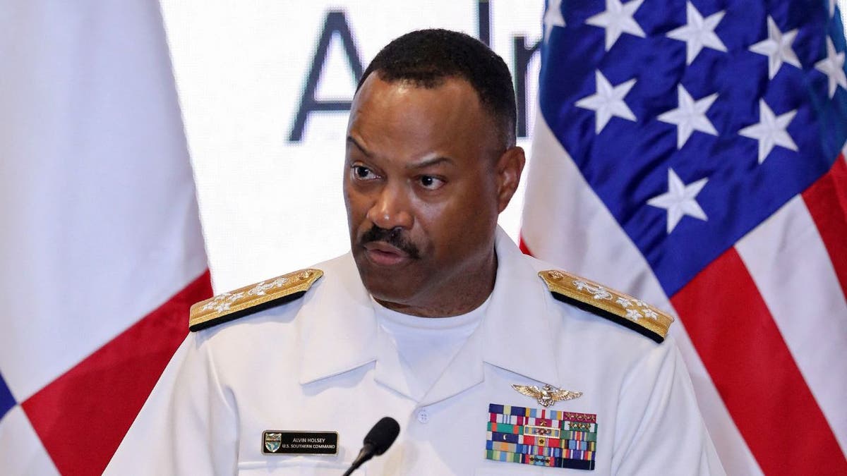 Internet InfoMedia southcom commander announces sudden retirement amid trump drug war in caribbean