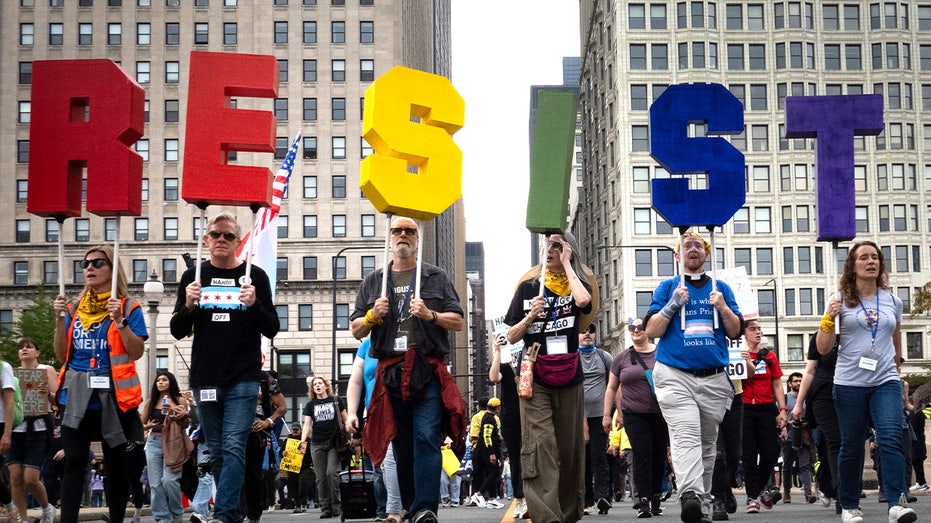 Internet InfoMedia dartmouth professor grumbles over lack of young people protesting trump