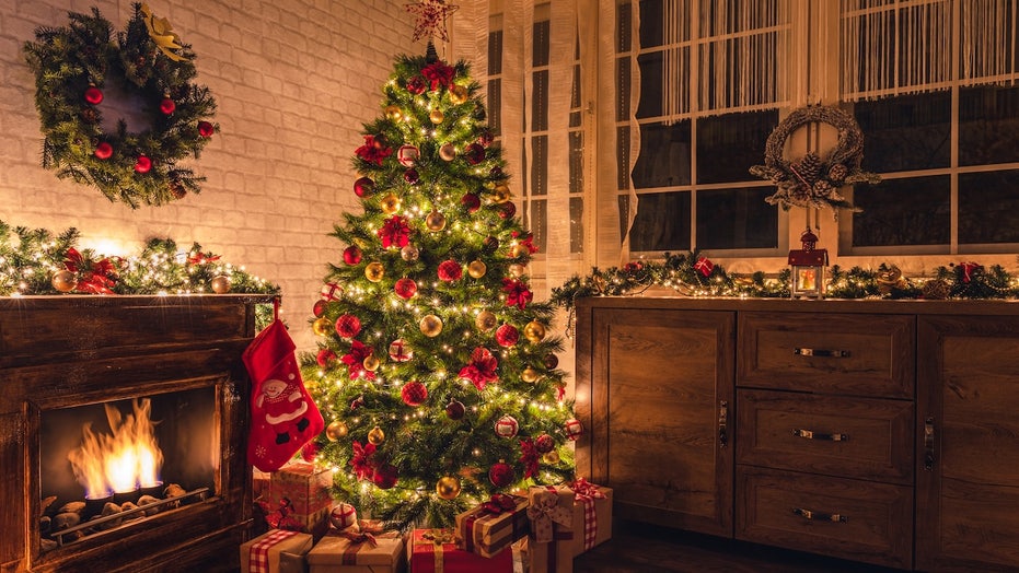 The best fake Christmas trees and wreaths that actually look real Internet InfoMedia the best fake christmas trees and wreaths that actually look real