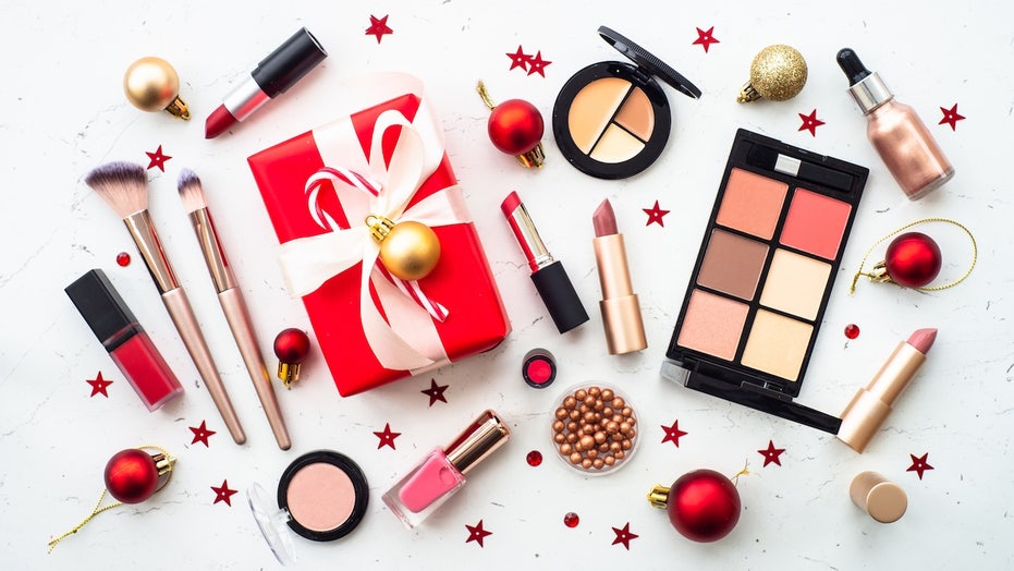 Internet InfoMedia top beauty gift sets on sale at ulta sephora nordstrom and more