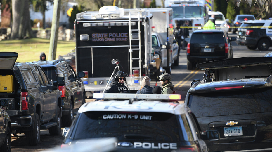 Internet InfoMedia decomposed body found in connecticut after standoff with man who opened fire at police