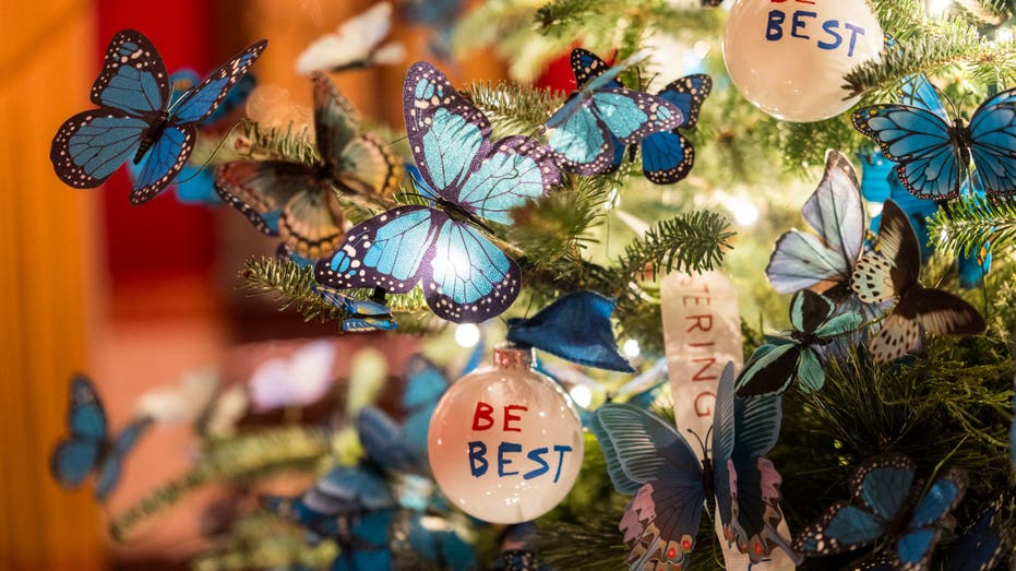 First lady Melania Trump decorates the White House for Christmas: 'Home is Where the Heart Is' Internet InfoMedia first lady melania trump decorates the white house for christmas home is where the heart is