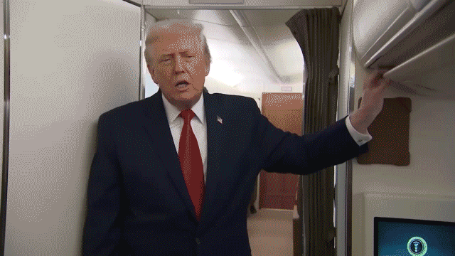 Trump repeatedly bumped by bathroom door during hilarious AF1 gaggle: 'Come on out!' Internet InfoMedia trump repeatedly bumped by bathroom door during hilarious af1 gaggle come on out